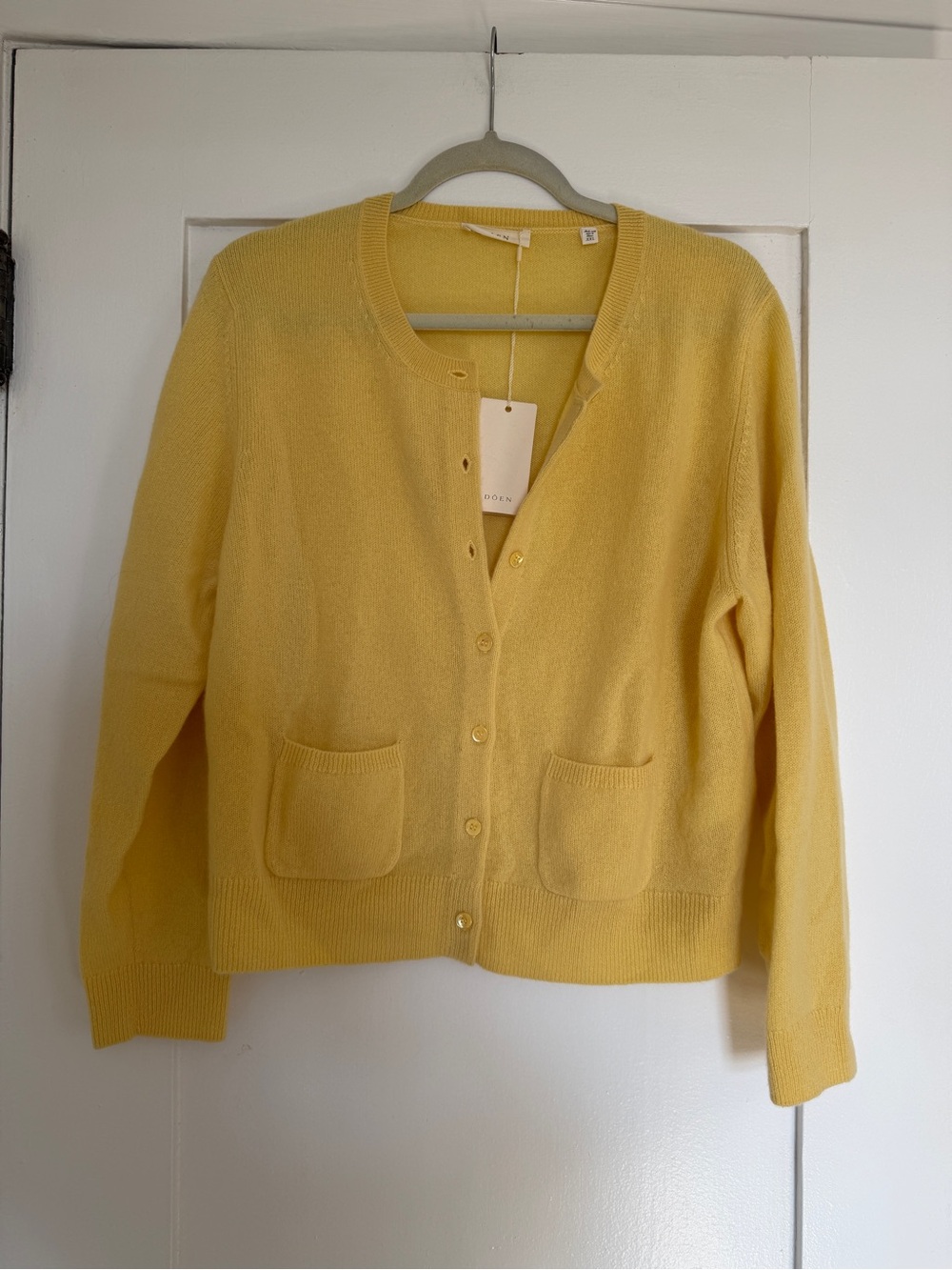 Doen Light Yellow Women's Cashmere Cardigan Sweater